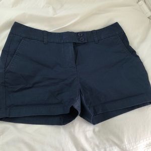 Navy vineyard vines shorts